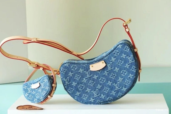 MM Croissant LOUIS VUITTON 0708